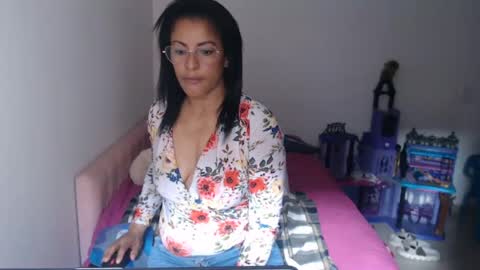 Snapshot of kattleyagray chatting on 24, 7, 2026 KattleyaGrey online show from 24, 7, 2026