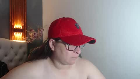 Snapshot of katty_findom_ chatting on 19, 4, 2026 katty online show from 19, 4, 2026
