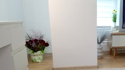 Katty Perry online show from 24, 3, 2026