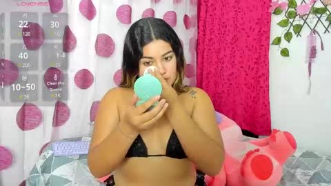 Snapshot of kattybeeckxxx chatting on 24, 1, 2025 kattybeeckxxx online show from 24, 1, 2025