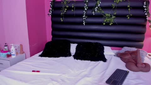 katy_contreras online show from 18, 1, 2025