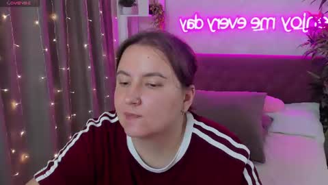 Snapshot of katyaneilson chatting on 5, 7, 2026 Kate online show from 5, 7, 2026