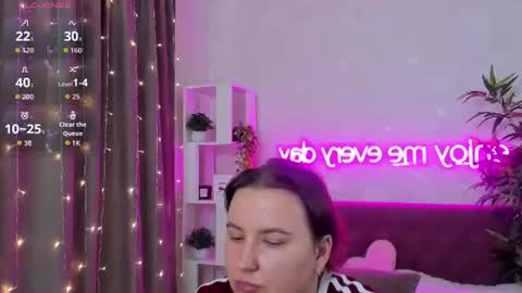 Snapshot of katyaneilson chatting on 19, 7, 2026 Kate online show from 19, 7, 2026