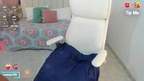 Snapshot of katyjhons chatting on 15, 1, 2025 KATY online show from 15, 1, 2025