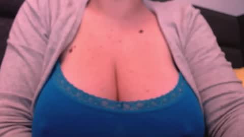 Snapshot of katynextdoor chatting on 23, 1, 2025 Katy online show from 23, 1, 2025