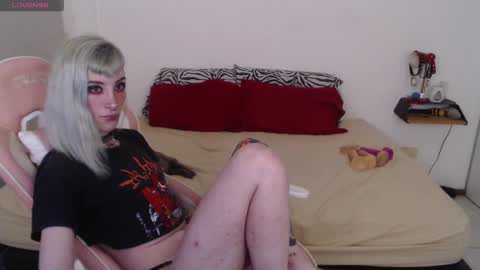 luna   online show from 13, 1, 2025