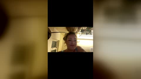 kay_la online show from 14, 4, 2026