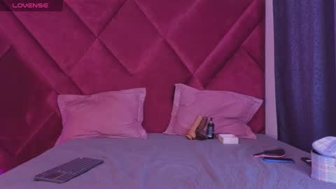 Cattleya stone online show from 15, 10, 2025