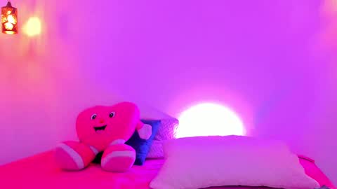 Snapshot of kaylajhonnes6 chatting on 25, 9, 2025 K A Y L A online show from 25, 9, 2025
