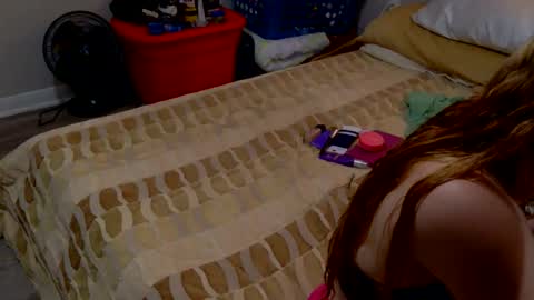 kaylee kakes online show from 9, 6, 2026
