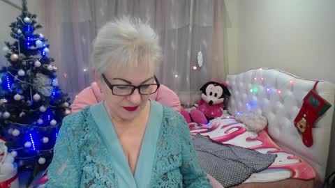 kaylesmoll online show from 22, 12, 2024