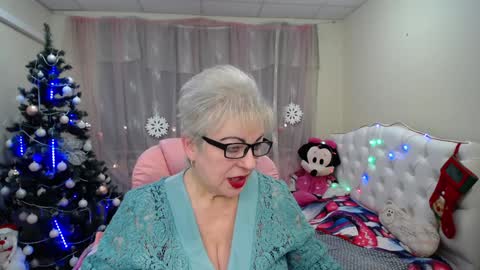 kaylesmoll online show from 8, 1, 2025