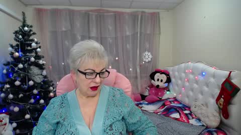 kaylesmoll online show from 8, 1, 2025