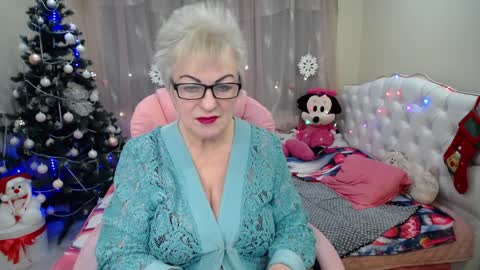 kaylesmoll online show from 18, 1, 2025