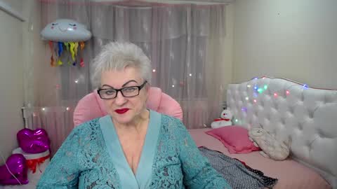 kaylesmoll online show from 24, 1, 2025
