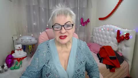 kaylesmoll online show from 19, 2, 2025
