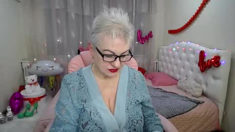 kaylesmoll online show from 19, 2, 2025