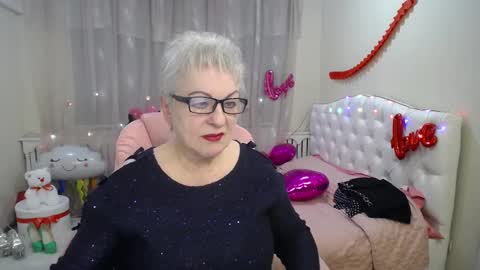 kaylesmoll online show from 11, 3, 2025