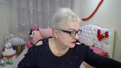 kaylesmoll online show from 12, 3, 2025