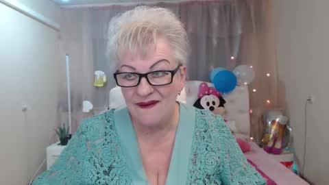 kaylesmoll online show from 25, 9, 2025