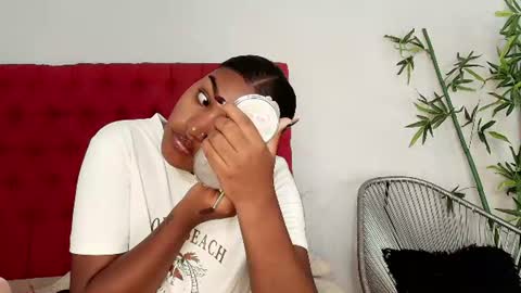 Snapshot of kayna_gomez chatting on 24, 7, 2026 Kayna online show from 24, 7, 2026