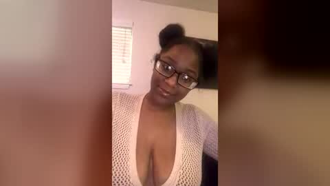 Snapshot of kaywest1030 chatting on 18, 7, 2026 kaywest1030 online show from 18, 7, 2026