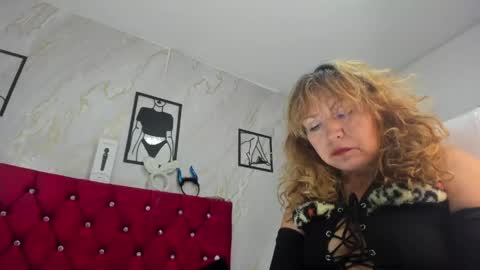 KAZSANDRAH online show from 9, 6, 2026