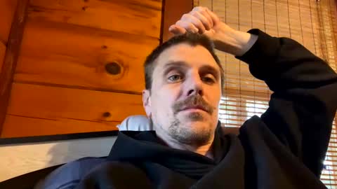 Snapshot of kcdowdy90 chatting on 2, 1, 2025 rowdy6969 online show from 2, 1, 2025