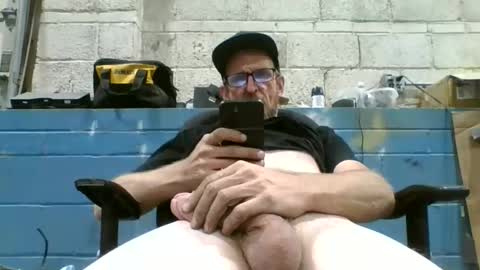 Snapshot of kcniceguy chatting on 25, 10, 2025 kcniceguy online show from 25, 10, 2025