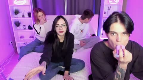 Seb Polly Roxy Jonny online show from 27, 1, 2025