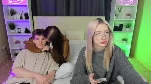 Seb Polly Roxy Jonny online show from 9, 2, 2025