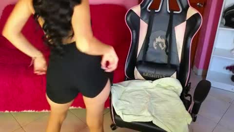 Snapshot of keeiity_moon chatting on 6, 5, 2026 keeiity_moon online show from 6, 5, 2026