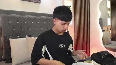 nico online show from 14, 4, 2026