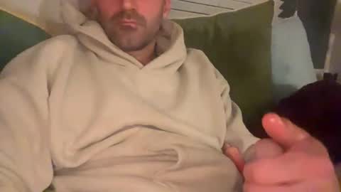 keepquietj online show from 9, 4, 2026