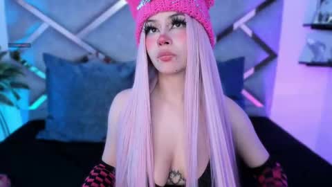 Keidy Monday to Saturday from 200 pm to 810pm  UTC-5 Colombia Time online show from 26, 10, 2025