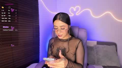 Snapshot of keily_xoxo chatting on 9, 7, 2026 keily new online show from 9, 7, 2026