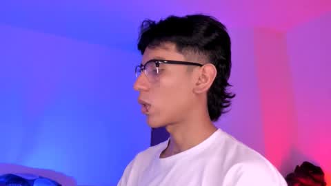 Alejandro Gonzalez online show from 18, 11, 2025