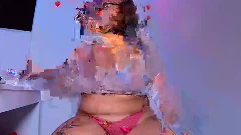 Snapshot of keira_bbw5 chatting on 10, 2, 2025 keirabbw online show from 10, 2, 2025