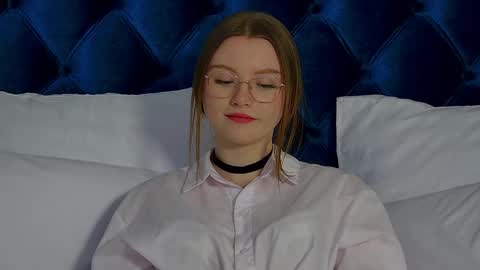 Keira online show from 21, 2, 2025