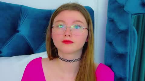 Keira online show from 28, 2, 2025