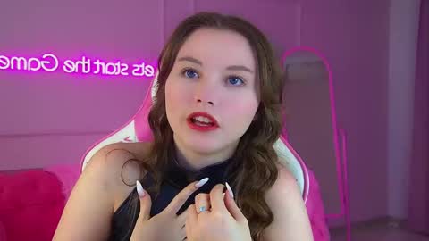 Keira online show from 18, 11, 2025