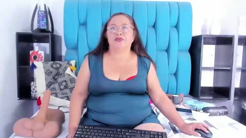   online show from 8, 3, 2025