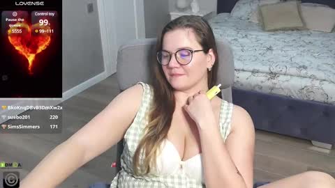 kellielowie online show from 26, 2, 2025