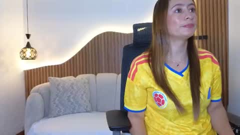 Snapshot of kelly_gracee chatting on 27, 6, 2026 Kelly online show from 27, 6, 2026