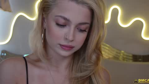 Snapshot of kelly_peachpiee chatting on 30, 9, 2025 Kelly online show from 30, 9, 2025