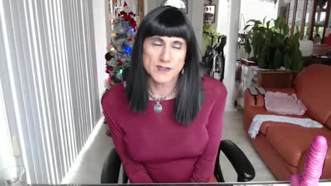 Snapshot of kellyannelynn chatting on 7, 12, 2024 kellyanne Lynn but please call me fucktoy online show from 7, 12, 2024