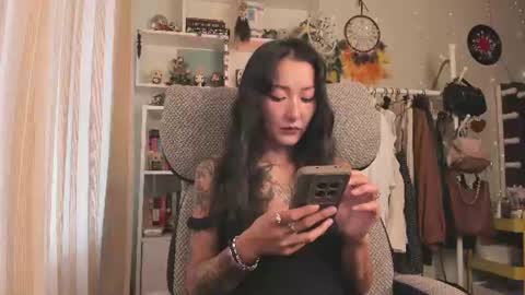 Snapshot of kellyasian chatting on 25, 7, 2026 Leia online show from 25, 7, 2026