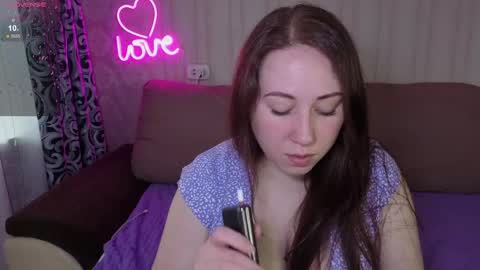 kellycrystall online show from 15, 4, 2026