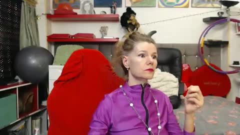 kelly online show from 30, 12, 2024