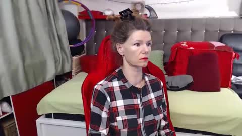 kelly online show from 15, 10, 2025